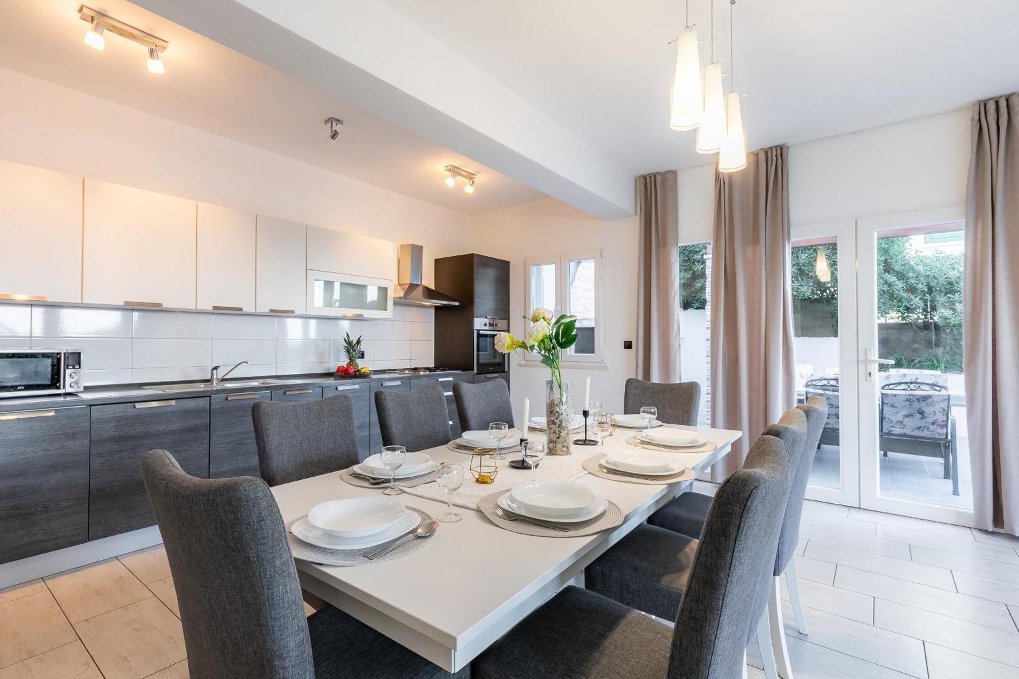 Holiday House Martinovic Prigradica Bagian luar foto