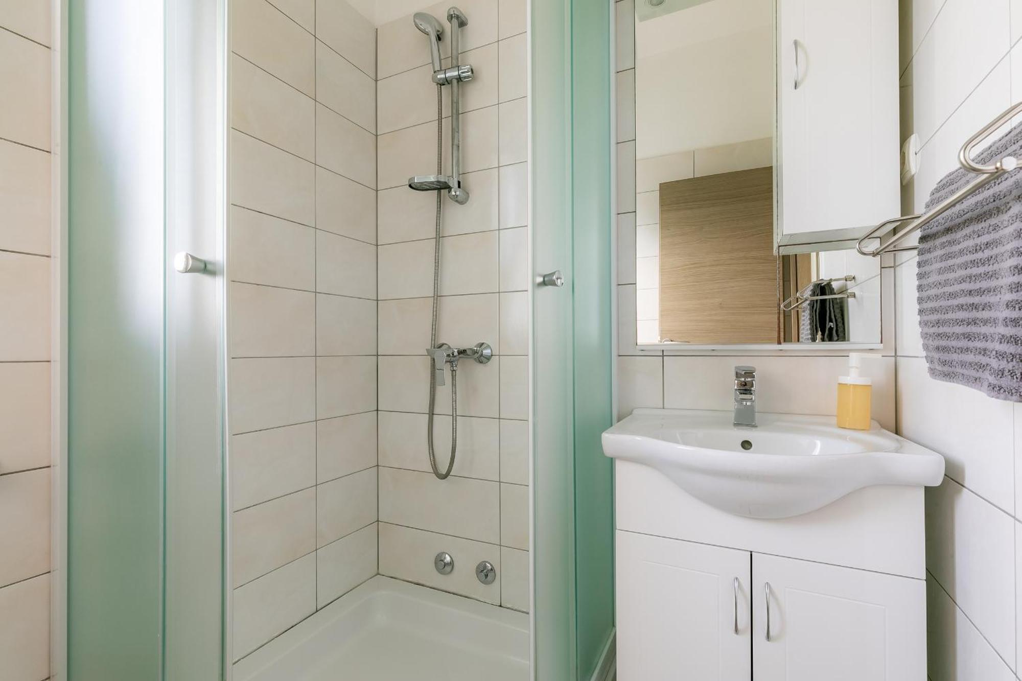 Holiday House Martinovic Prigradica Bagian luar foto